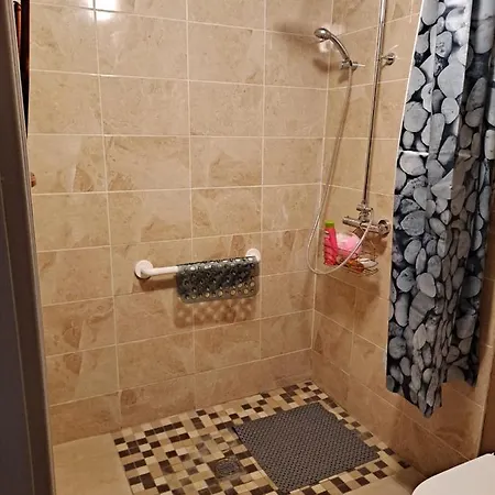 2-bed Sleeps 6 With Parking Apartment *