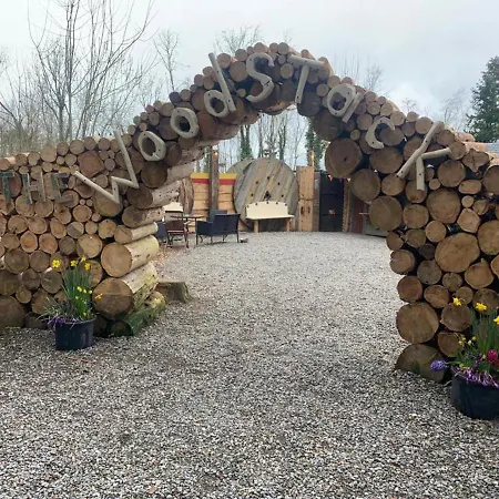 2-bed Sleeps 6 With Parking 아파트 킬데어