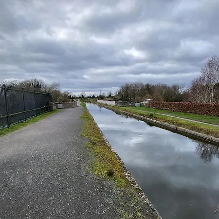 2-bed Sleeps 6 With Parking * Kildare