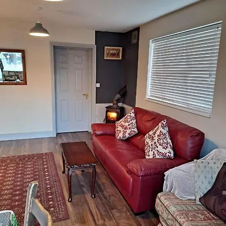 2-bed Sleeps 6 With Parking 킬데어