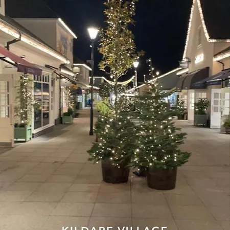 2-bed Sleeps 6 With Parking 아파트