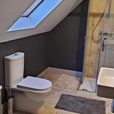 2-bed Sleeps 6 With Parking